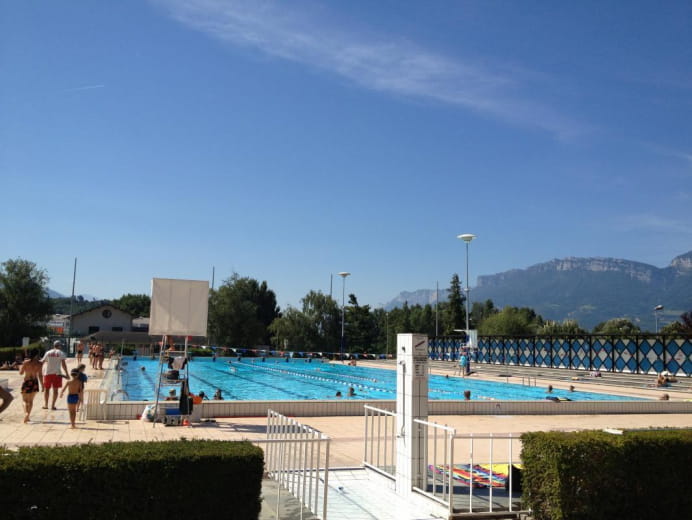 la piscine de Montmélian à 2 minutes 