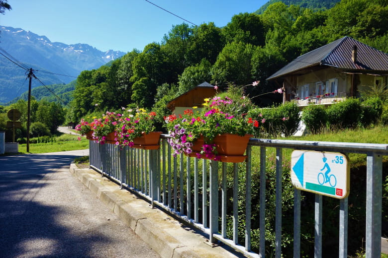 vers Porte de Savoie